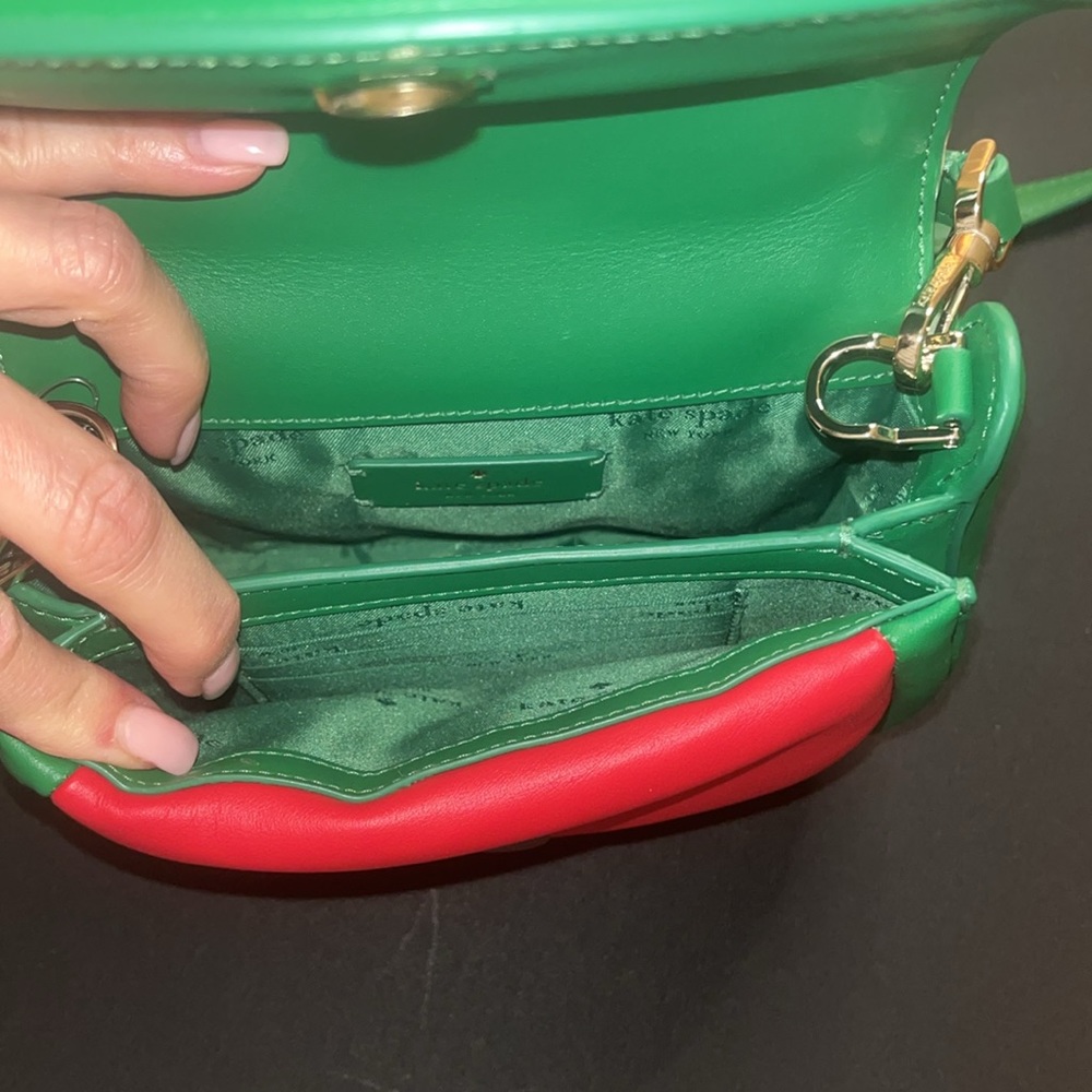 ⭐️⭐️HOST PICK ⭐️⭐️Kate Spade Puffy Melon Mini Bag. NWT - Picture 6 of 8